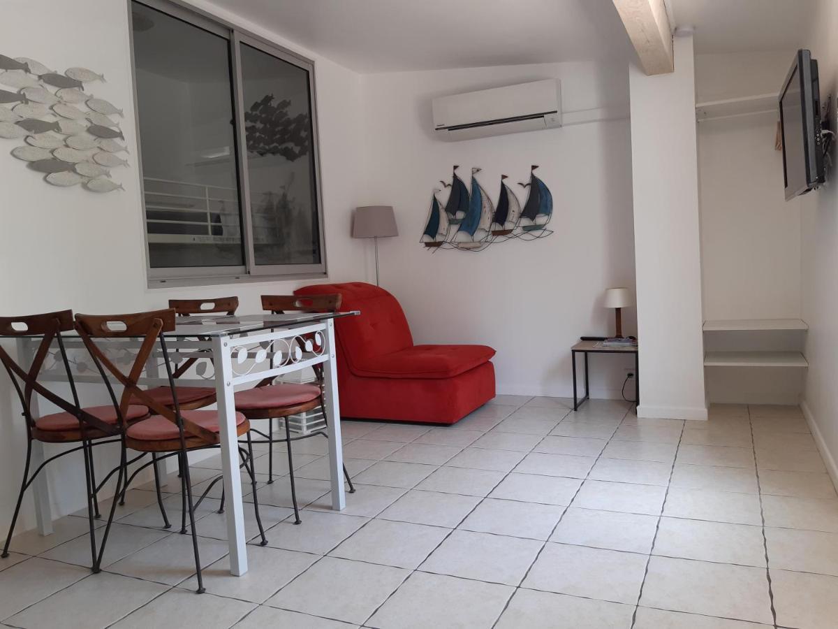 Petite Maison De Campagne Gardoise Theziers Bagian luar foto
