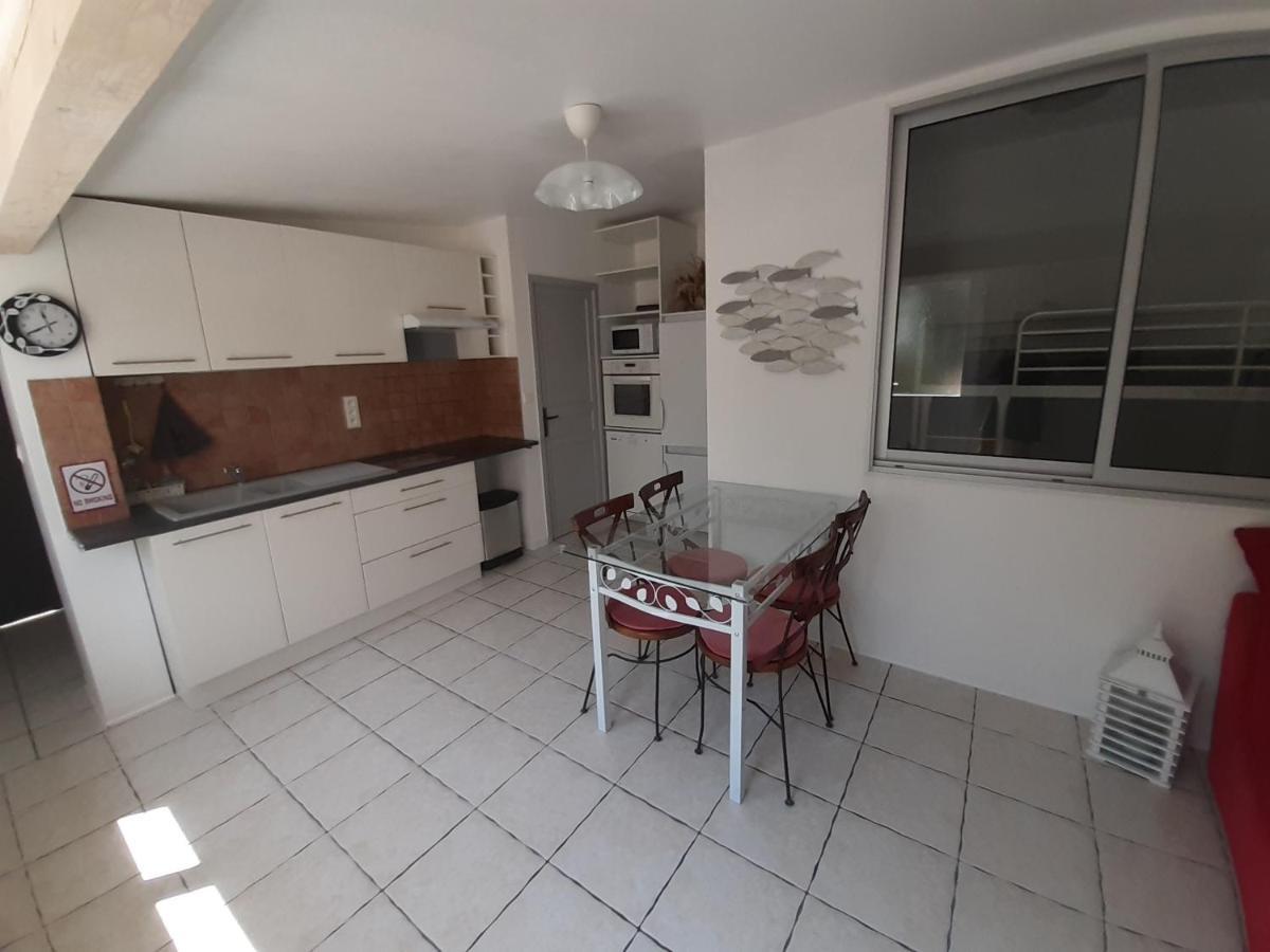 Petite Maison De Campagne Gardoise Theziers Bagian luar foto