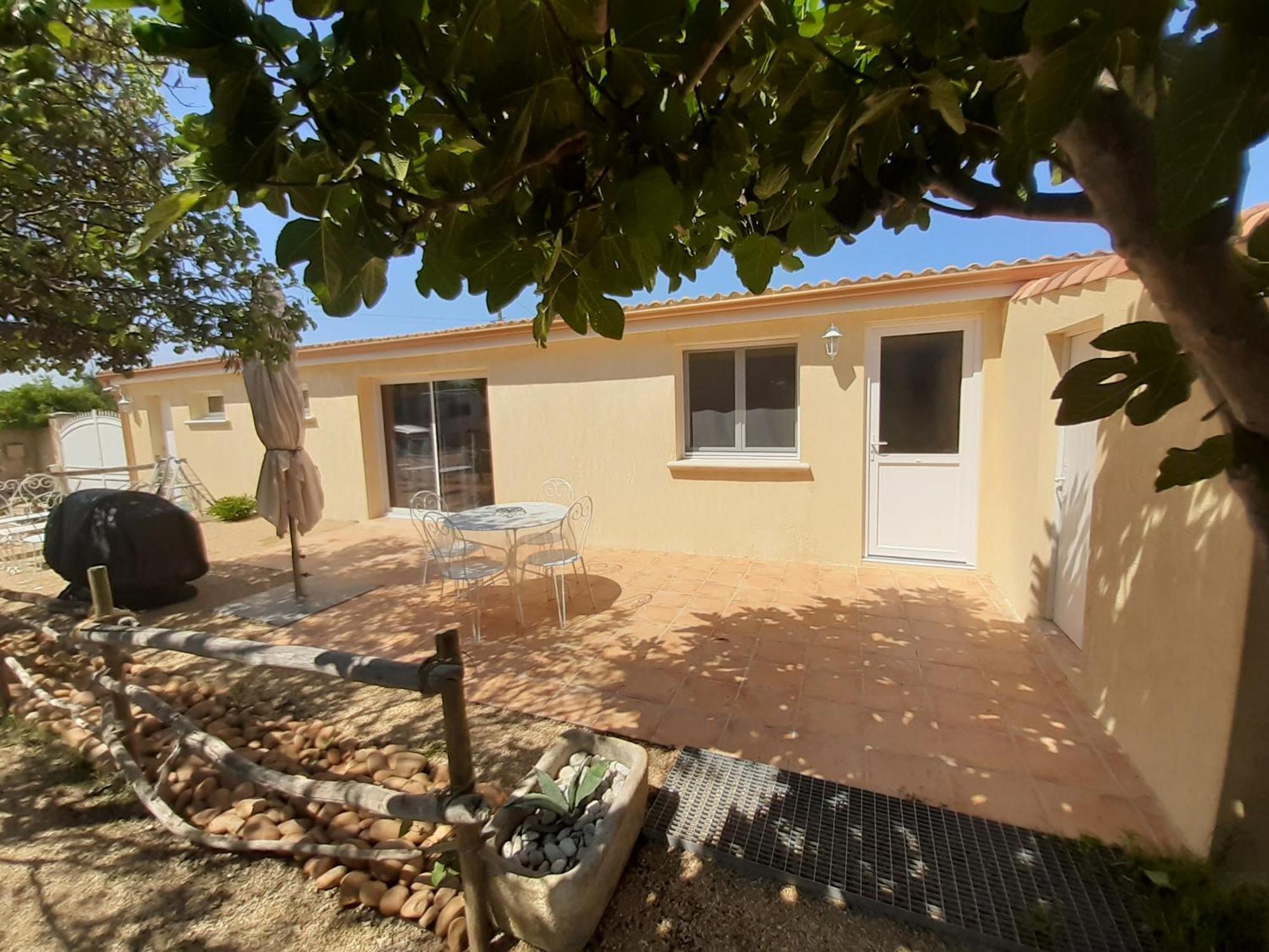 Petite Maison De Campagne Gardoise Theziers Bagian luar foto