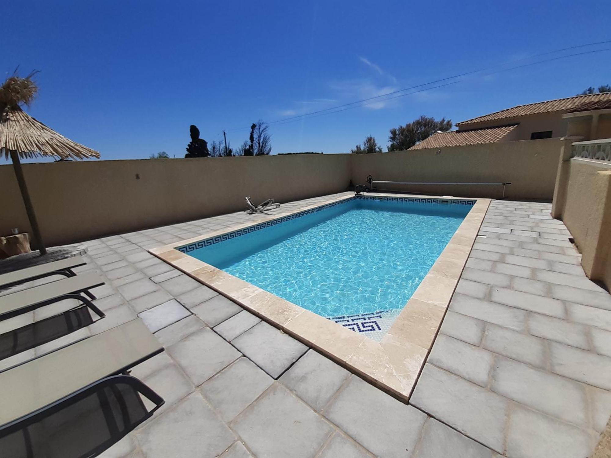 Petite Maison De Campagne Gardoise Theziers Bagian luar foto